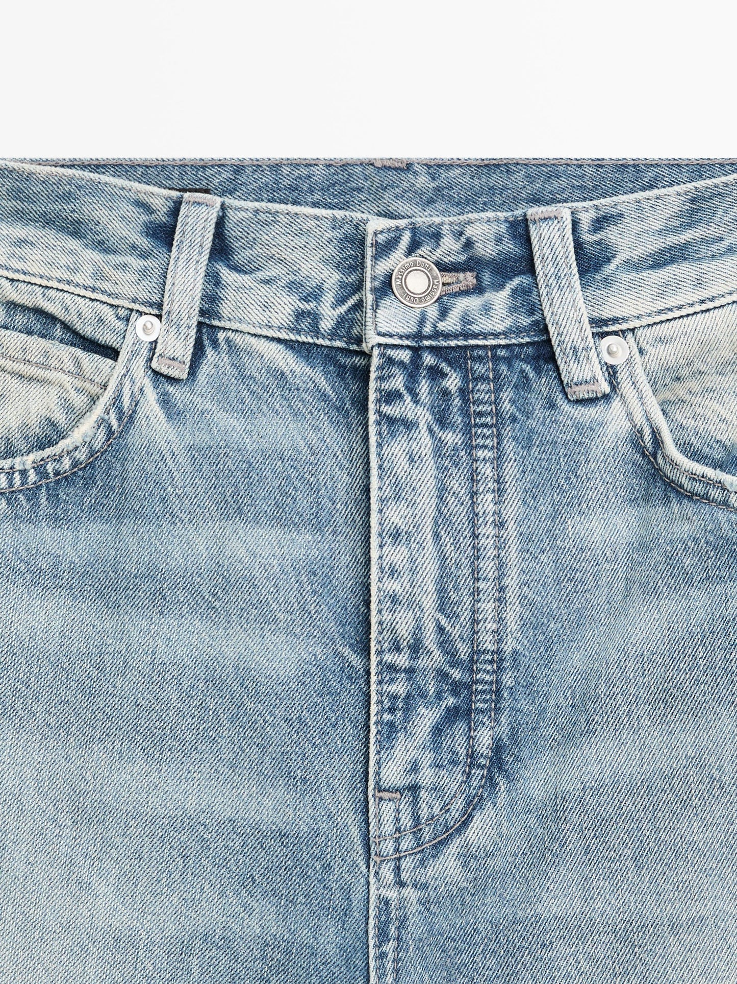 JEANS PIERNA ANCHA TIRO ALTO