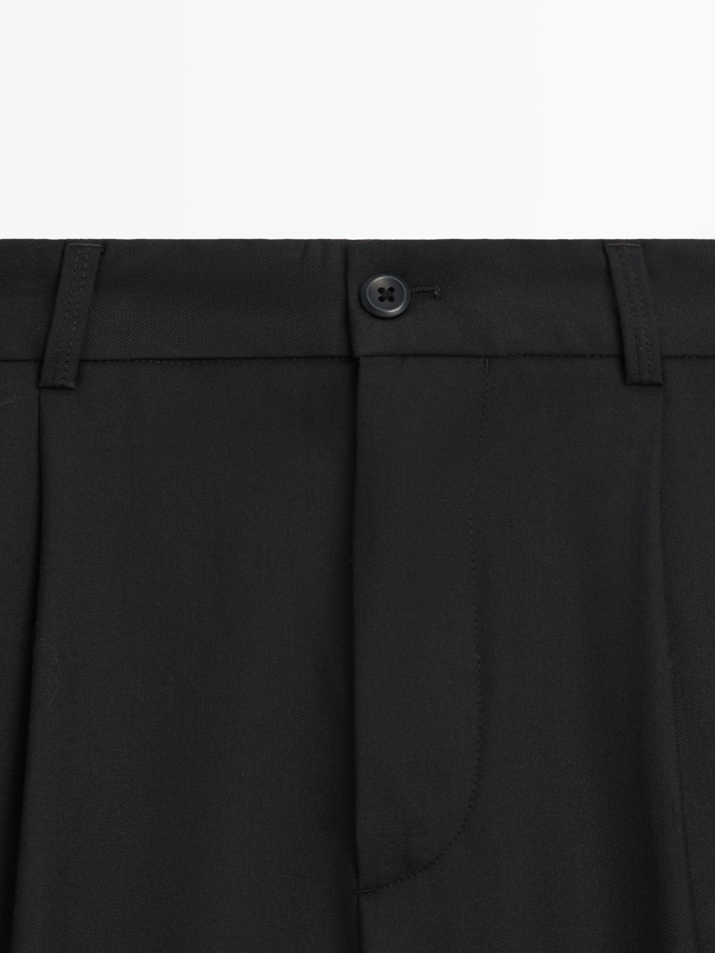 PANTALÓN RELAXED FIT PINZAS CON LANA FRÍA