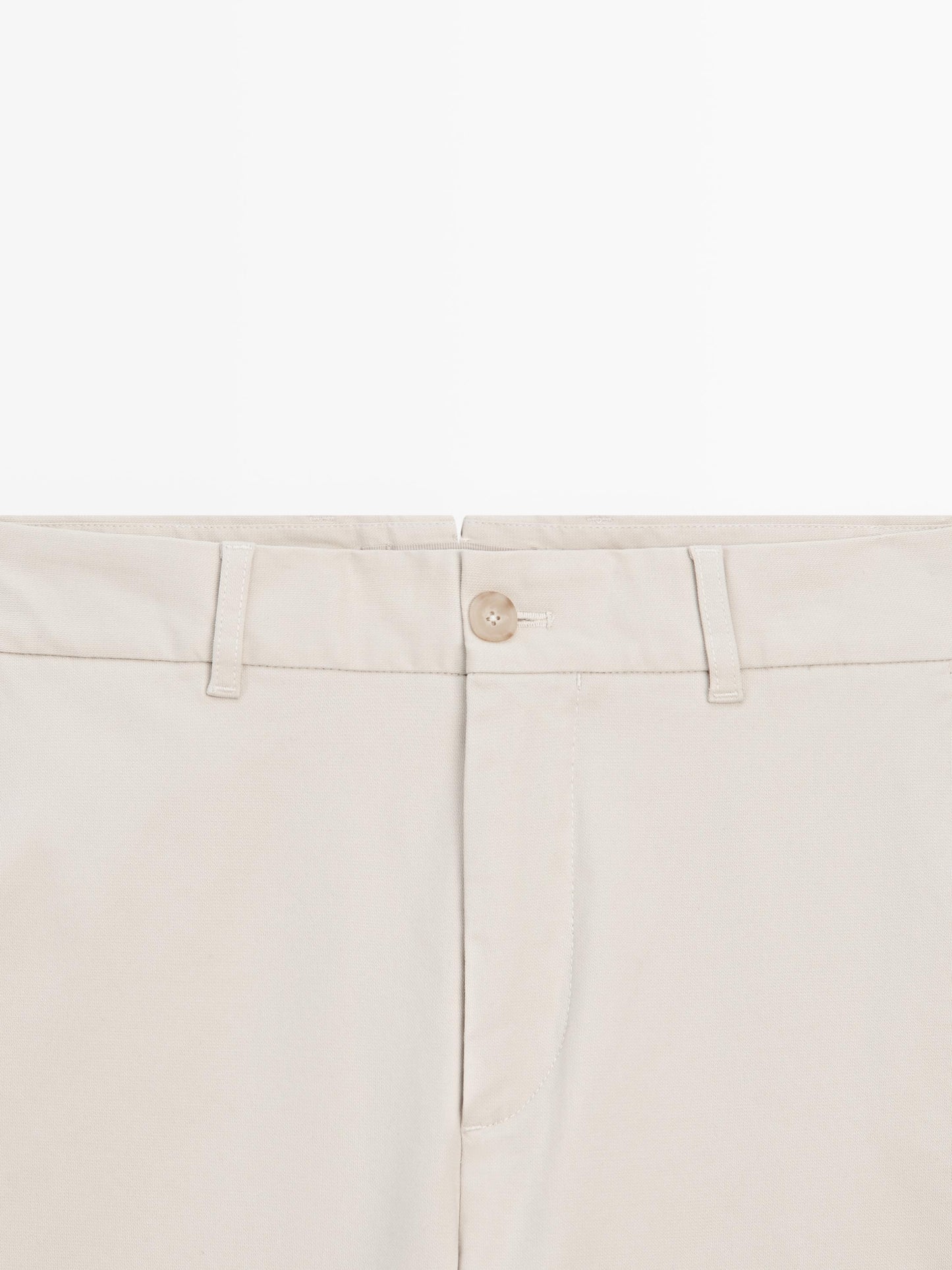 PANTALÓN TAPERED FIT CON ALGODÓN