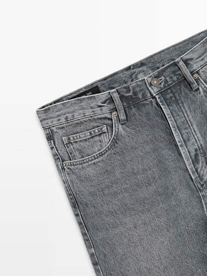 JEANS STRAIGHT FIT