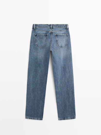 JEANS STRAIGHT FIT TIRO MEDIO
