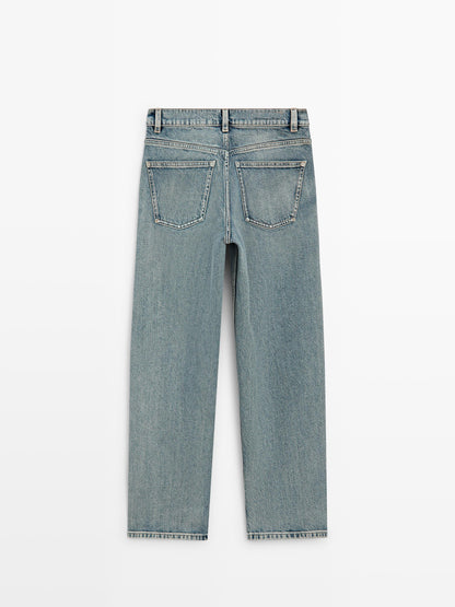 JEANS AJUSTE RECTO MID WAIST