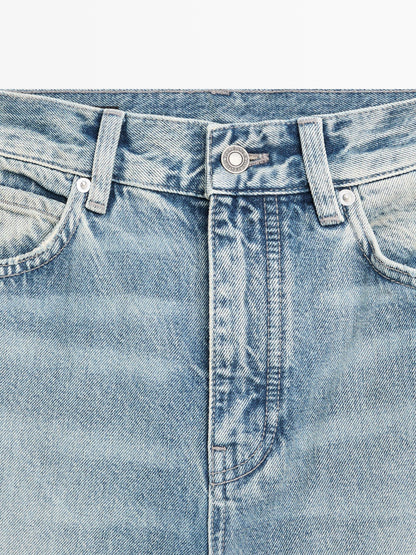 JEANS PIERNA ANCHA TIRO ALTO