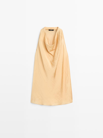 TOP FLUIDO ESCOTE DRAPEADO